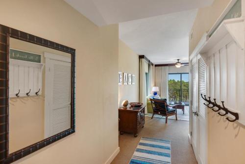 Apartamento Origin Unit 417 West End Condo With Peaceful Nature Views