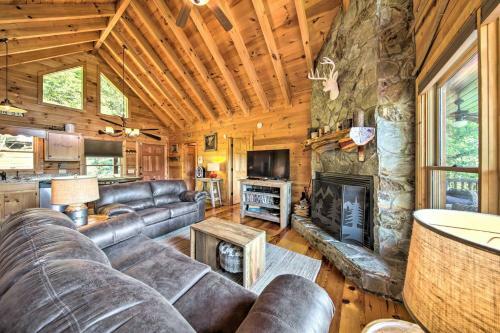 Secluded Blue Ridge Cabin With Hiking On-site!