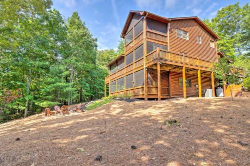 Serene Blue Ridge Cabin About 3 Mi To Downtown!
