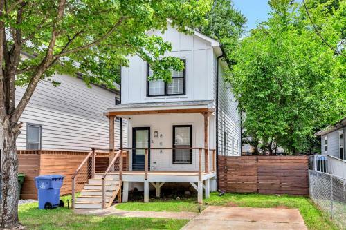 Modern Farmhouse Style Retreat