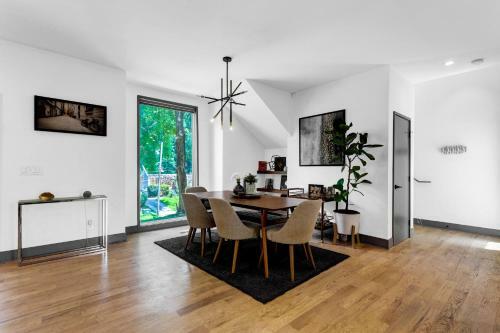 Modern Atlanta Getaway