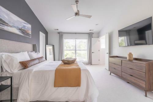 Apartamento New! Spacious Modern Townhome In The City!