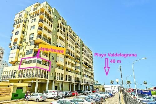 Ocean View Beach Apartment With Pool & Balconies