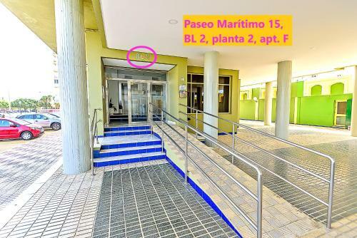 Ocean View Beach Apartment With Pool & Balconies