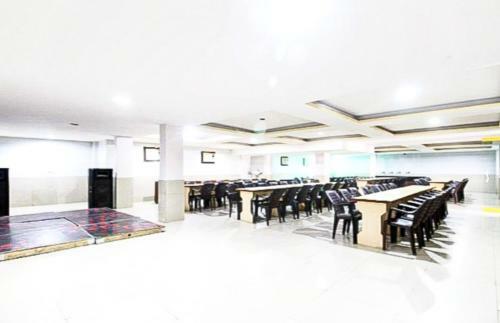 Hotel Delux Plaza By Wb Inn