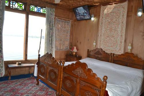 Hotel Palace Heights