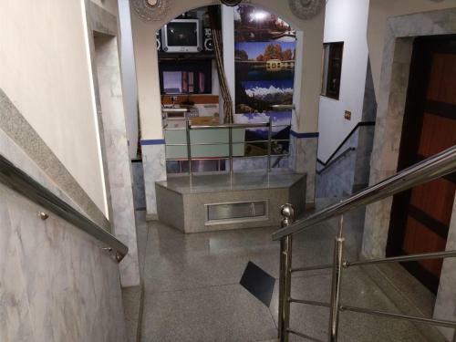 Hotel Qadir Residency Srinagar