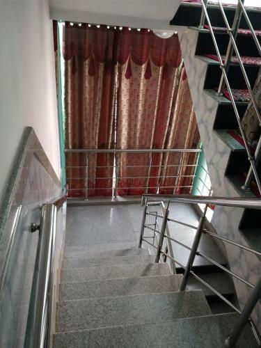 Hotel Qadir Residency Srinagar