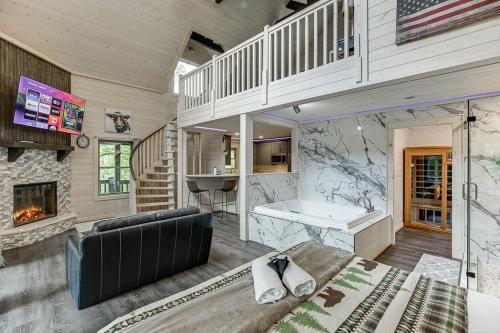 Villa Marvel Falls Treehouse