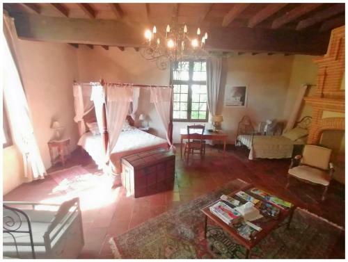 Hostal Chambre Du Pigeonnier Avec Acc�s Piscine !