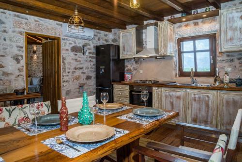 Villa Karyoupolis Lounge Cave House