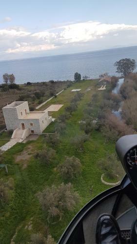 Villa Mani Kamares Beach Estate