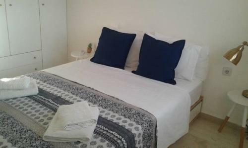 Spacious Cozy Apartment Close To The Airport