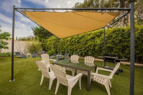 Haut Villa Climatis� Pour 7 Personnes