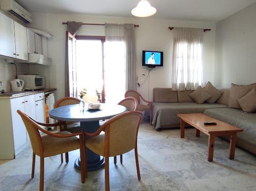 Chrysa House Apartments Room #307