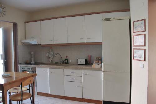 Sofia's Apartment 70m From The Sea In Toroni.