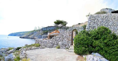 H202 Casa In Pietra Sulla Scogliera Adriatica