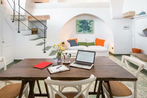 H241 Independent With Terrace Overlooking The Sea