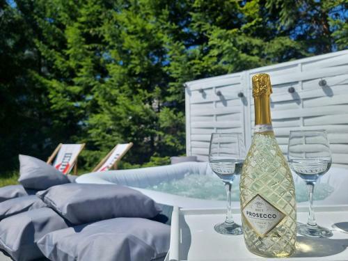 Domki Z Jacuzzi Nad Zatok?