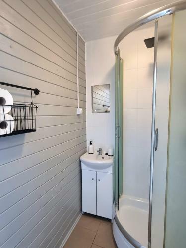 Domki Z Jacuzzi Nad Zatok?