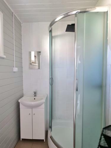 Domki Z Jacuzzi Nad Zatok?