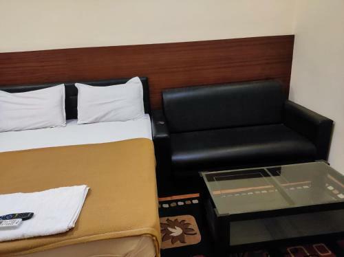 Hotel Green City Tourist Home