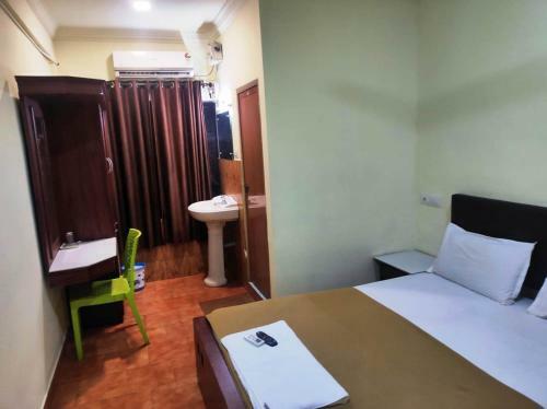 Hotel Green City Tourist Home