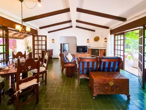 Flh Alvor House With Garden And Pool