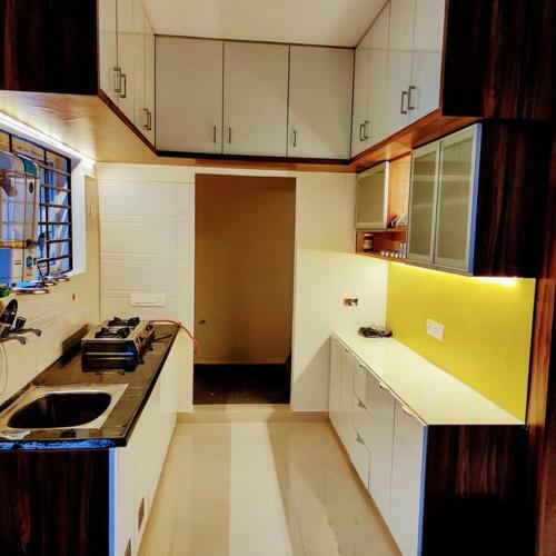 Lovely 2 Bhk Apartment With Free Parking Space