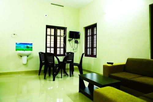 Bed & Breakfast Shibi's Tea Garden Heritage
