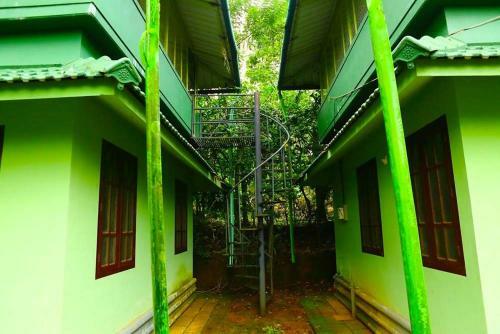 Bed & Breakfast Shibi's Tea Garden Heritage