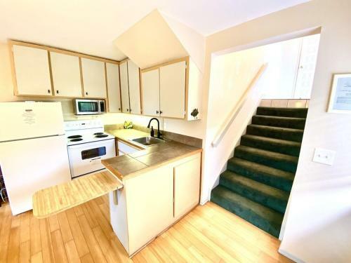 Apartamento Black Sands Beach Condo With Full Kitchen
