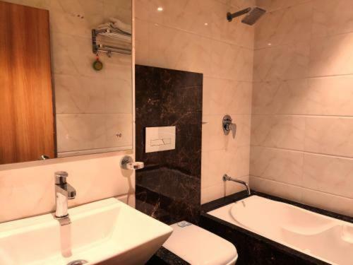 Hostal Hotel Royal Oak Navi Mumbai