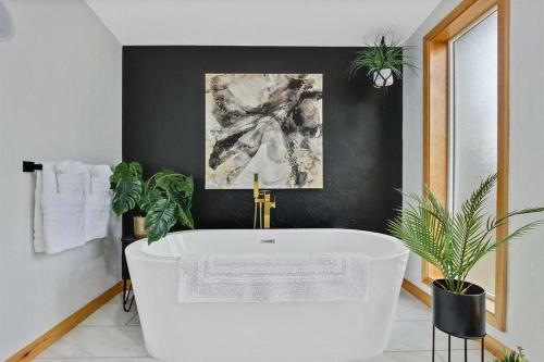 Professionally Designed Central Boise 4 Bedroom Custom Home