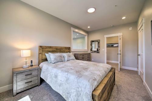 Modern Swan Valley Townhome With Walking Trails