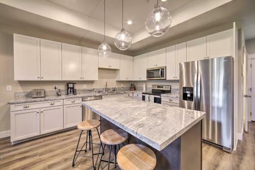 Modern Swan Valley Townhome With Walking Trails