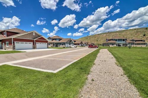 Modern Swan Valley Townhome With Walking Trails
