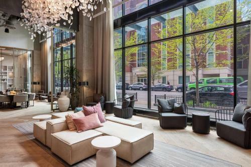 The New Best Apartment @rush & Division 2/2 By C9
