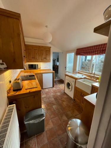 Port Mulgrave Cosy Cottage