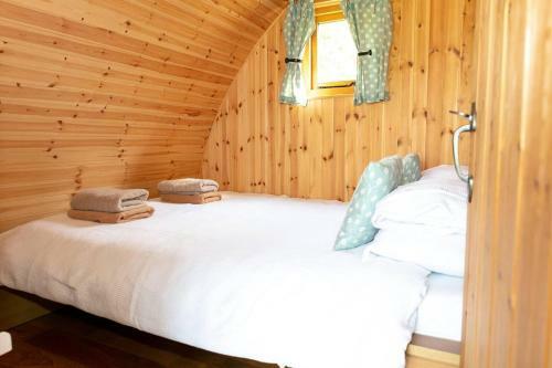 Luxury Glamping Cabins In Stunning Countryside
