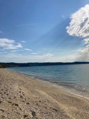 Elouda Hub,one Space Habitat, 100m From The Beach