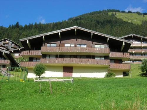 Apartamento Appartement Ch�tel, 3 Pi�ces, 6 Personnes - Fr-1-200-356