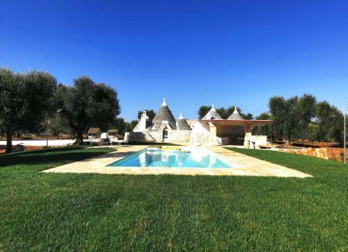 Villa Antico Trullo Ristrutturato Con Piscina E Giardino