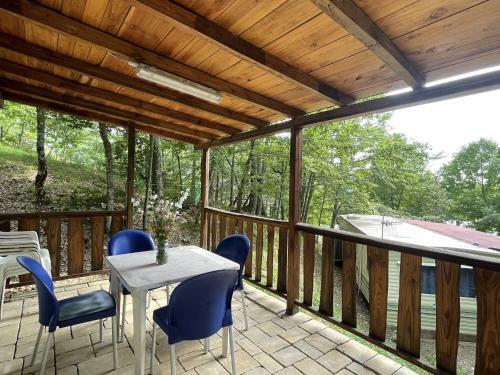 Pleasant Mobile Home In Toscana With Shared Pool