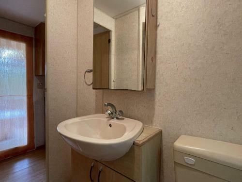 Pleasant Mobile Home In Toscana With Shared Pool