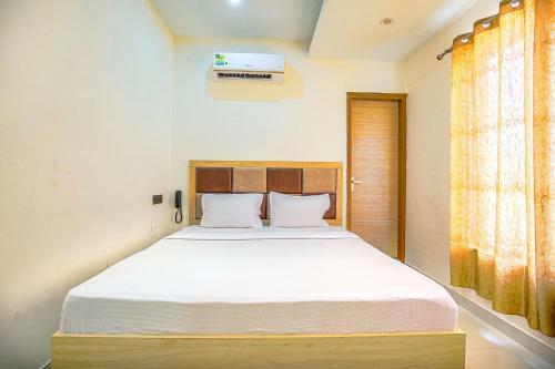 Hotel Fabescape Panchkula Motel
