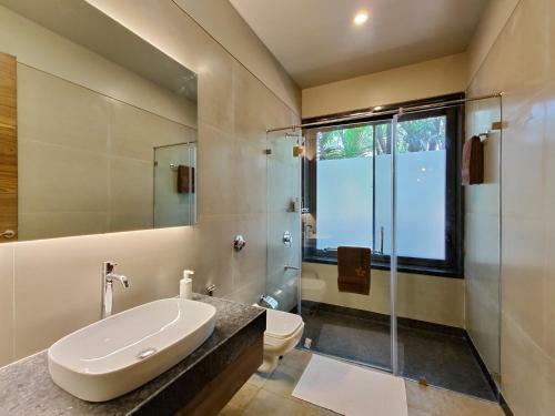 Villa Saffronstays Kimaya