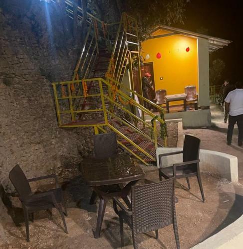 Hotel The Kanatal Valley Resort