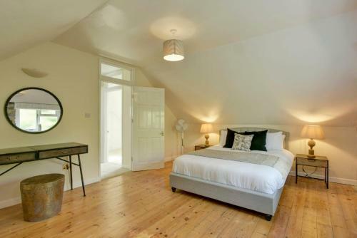 Somerset Farm & Barnhouse