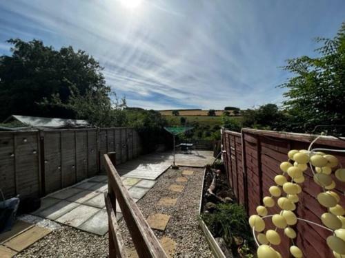 Stunning 2 Bedroom House With Garden